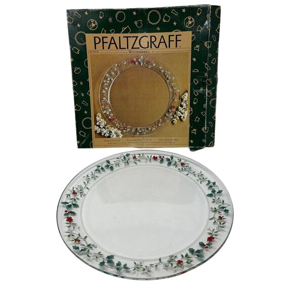 Pfaltzgraff Winterberry Round Glass Holiday Platter - 13 inch - Picture 1 of 3